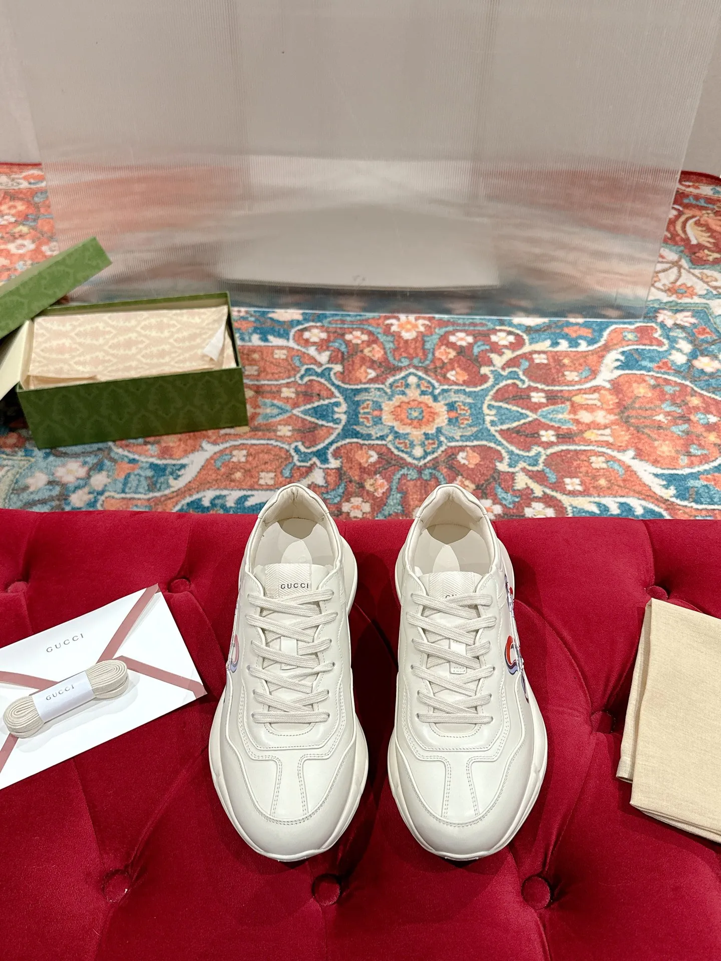 👟👟Ex-factory price 700👟👟 Men's size +10 🇮🇹Italy🇮🇹Gucci GUCCI🇮🇹Dad shoes (purchase level) (original replica) 👑 The original version purchased by Taikoo Hui has been continuously improved and upgraded in details, from the packaging of the shoes - anti-counterfeiting markings - shoe box accessories - fabric optimization - outsole technology - stitching and routing - oil edge technology. We do our best ◼️ Outsole: original plate molding ◼️ Upper: original grade A imported cowhide 🐮 ◼️ lining: original grade A mixed sheepskin 🐑 ◼️ Feet: original grade A mixed sheepskin 🐑 ◼️ Medium and low belt LOGO + original injection molding foot technology + original lasting technology ◼️ Original full set of customized packaging (anti-counterfeiting chip + a cloth bag + GUCCI card envelope + electronic invoice with credit card slip + shoelaces) ◼️ All details of the higher version are consistent with the original version (note the comparison) ◼️ Code number: 35-40 for women and 39-44 for men